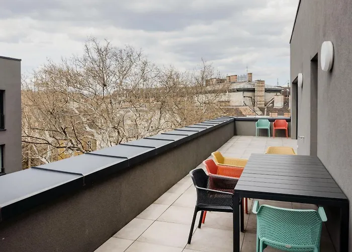 Penthouse With View And Parking For Two