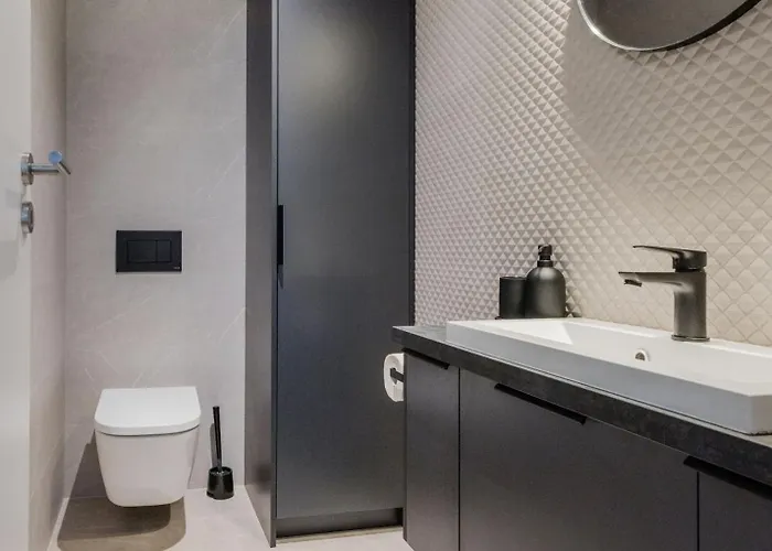 Penthouse With View And Parking For Two Budapest